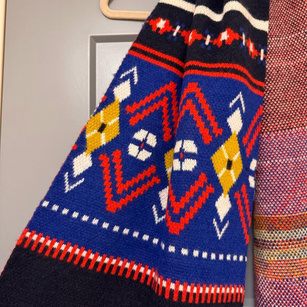 Colorful Patterned Fall/Winter Scarf - Picture 3 of 7